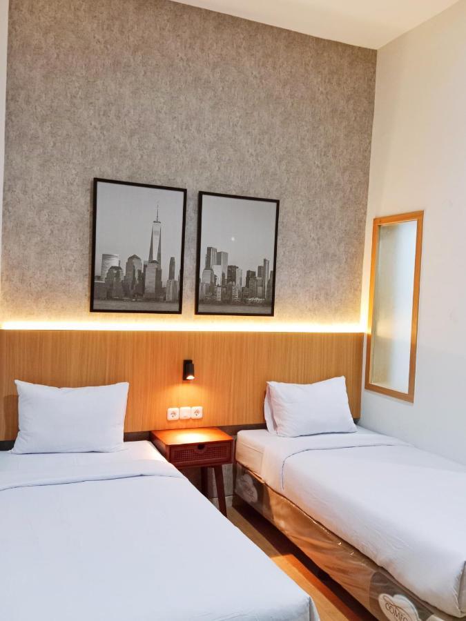 Andita Syariah Hotel Сурабая Екстер'єр фото