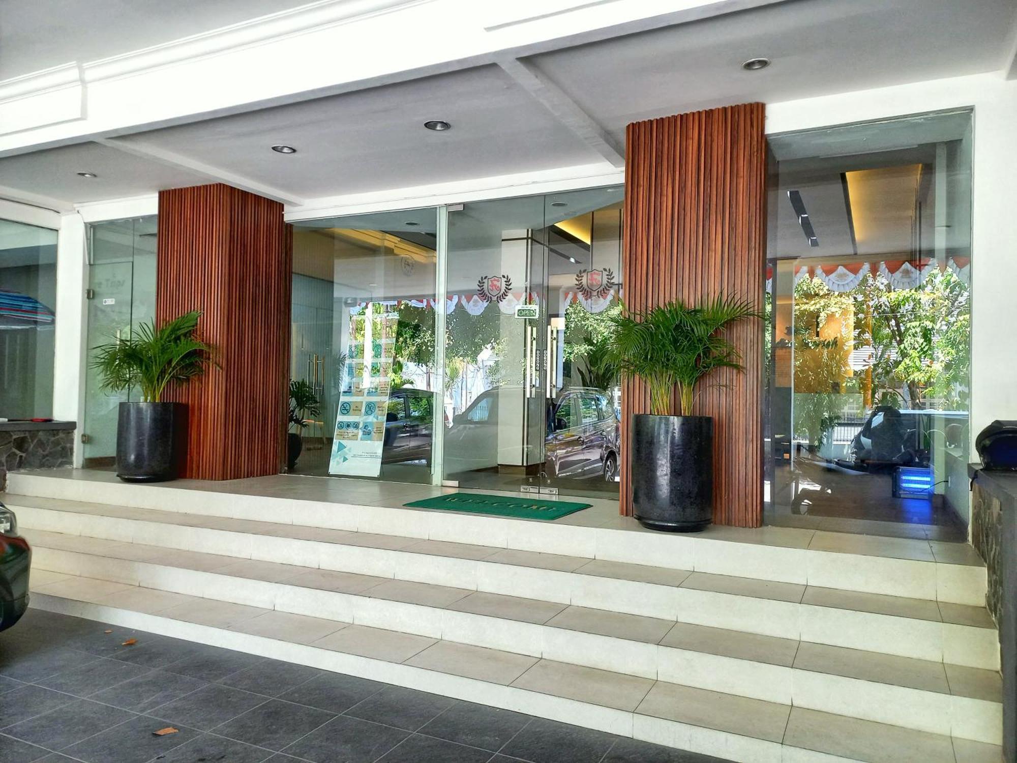 Andita Syariah Hotel Сурабая Екстер'єр фото